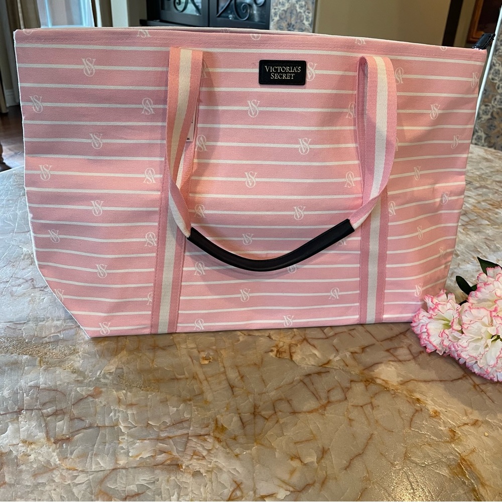 NWT Victoria’s Secret Pink & White Striped Large Canvas Zip Tote